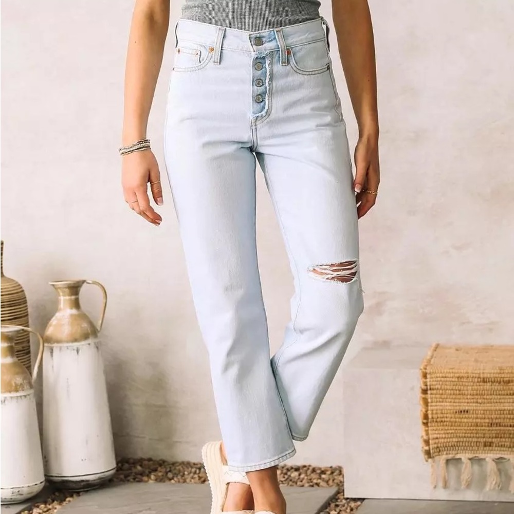 Levi Wedgie Straight Ankle Jeans